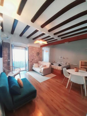 Bonito estudio en el centro. Ideal parejas.